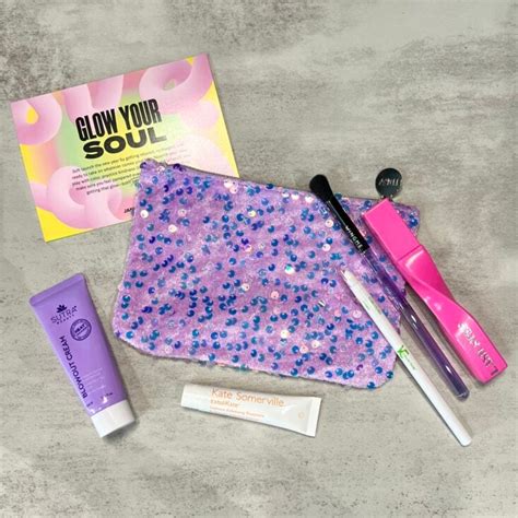 Ipsy Glam Bag Review January 2024 .